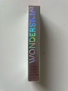 Wonder Skin Wonder Blading All-Day Lip Stain — Romance